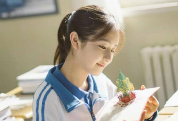 初中生发型男00后短发，初中生发型男00后短发 学生（初中生发型有“新规”）