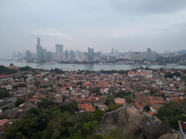 鼓浪屿在哪里个城市，厦门旅游必去的鼓浪屿