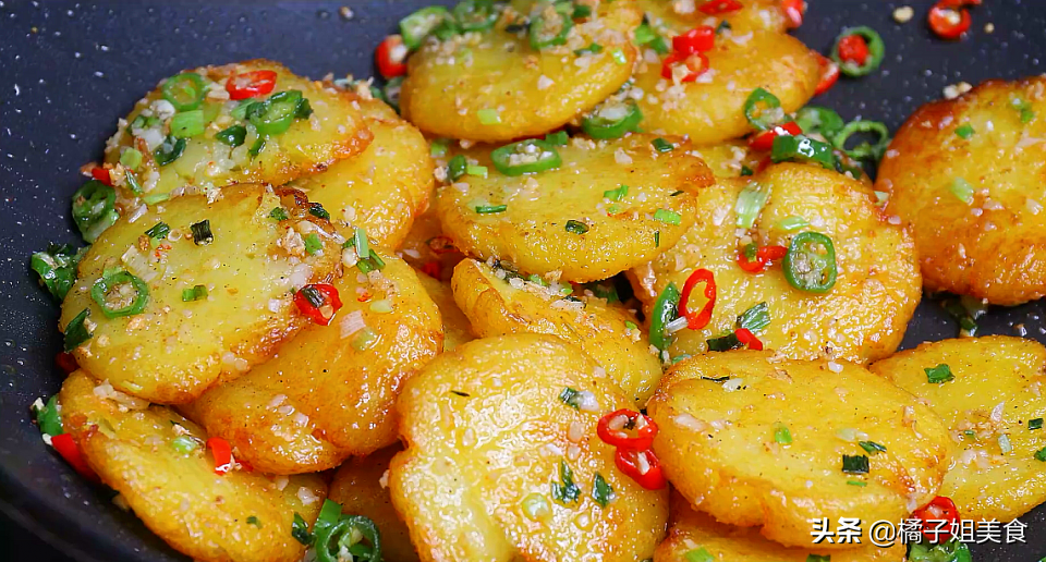 圖片[6]-家常小土豆餅酥脆做法：5步炸出金黃外皮，燒烤料調(diào)味比肉還搶-起舞食譜網(wǎng)