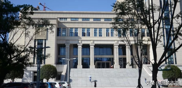 西南大学荣昌校区，西南大学荣昌校区与西南大学的区别是什么（荣昌校区：西南大学的特色校区）