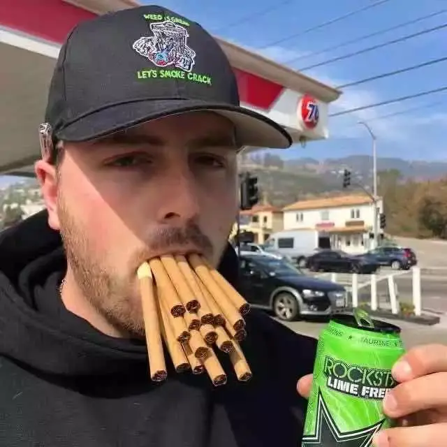 aape怎么读，aape怎么读英文（3500美金的一件卫衣）