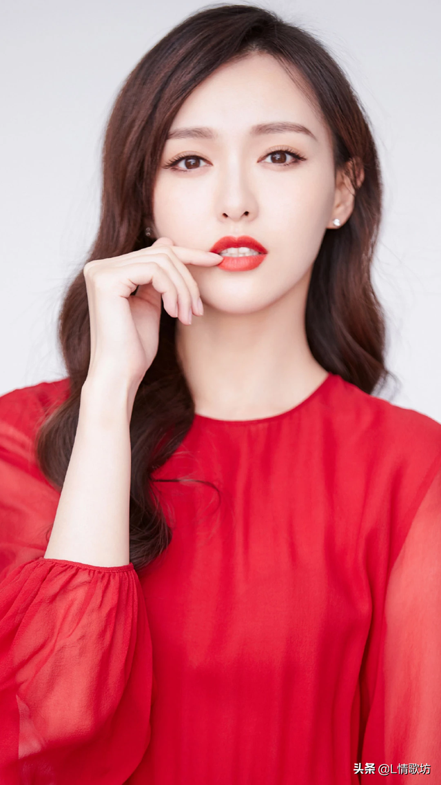 抱着你哭歌词 抱着你哭的歌词是什么，抱着你哭歌词（歌曲音频，《多想把你抱住》–）