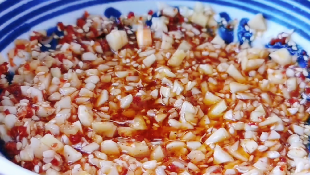 圖片[6]-【涼拌包菜雞蛋皮】做法步驟圖 解膩又解饞 家人愛吃-起舞食譜網(wǎng)