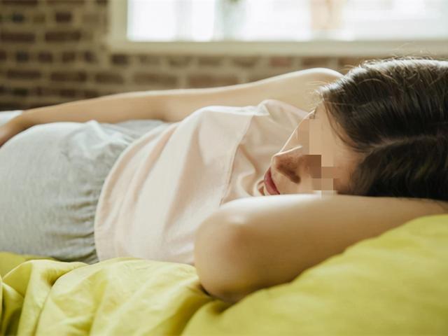 胎儿在肚子里睡觉睡多长时间，胎儿会在肚子睡觉吗（关于“胎儿睡眠”）