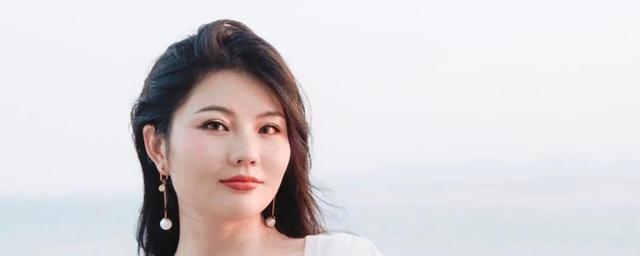 土豆片敷眼去黑眼圈法，土豆去黑眼圈的方法（几个简单的小方法，省钱又实用）