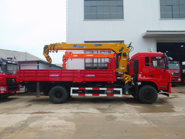 随车吊车多少钱，随车吊25吨价格大概多少钱（徐工8吨随车吊价格多少钱）