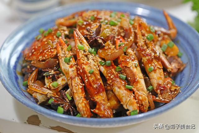香辣梭子蟹的做法，秘制香辣梭子蟹的做法步骤是什么（秘制香辣蟹这样做才正宗）