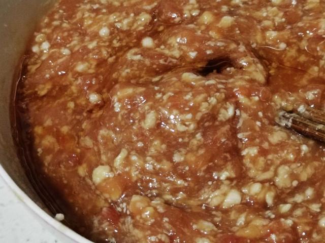 馄饨馅的最佳配方，25年馄饨老店的馅料配方（馄饨馅怎么调好吃又嫩）