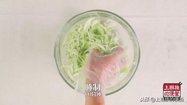 煎饼怎么做，一家人的早餐都解决了