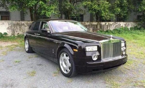 附近女老板招c1司机，急招司机7000元（富婆招聘司机月薪8万）