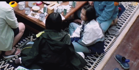 向往的生活开局推到张子枫，张子枫是谁推荐到向往的生活（《向往的生活4》张子枫被疑社恐）