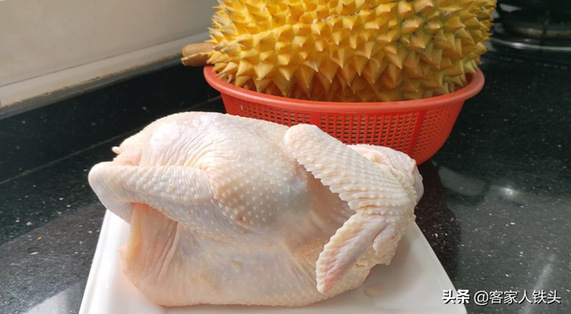 夏季煲汤，夏季煲汤食材有哪些（广东人夏季少不了一锅汤）