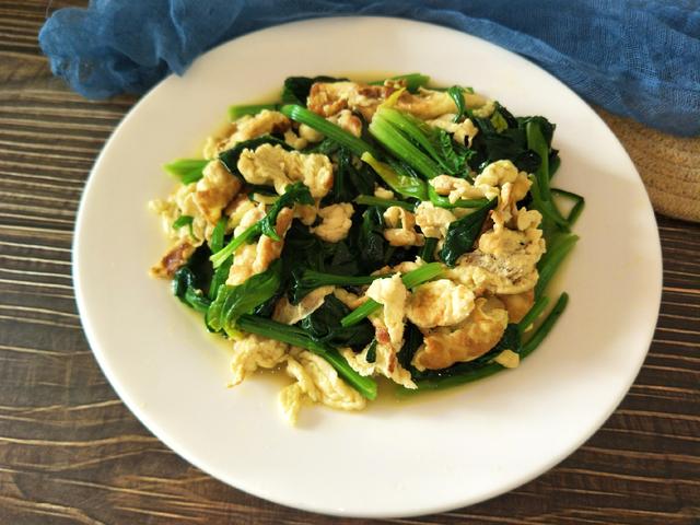 菠菜为什么会苦，菠菜炒完后发苦什么原因啊（经常又苦又涩）