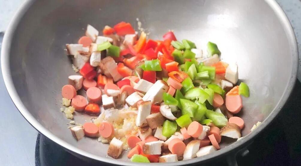 圖片[3]-【豪華蝦仁雞蛋餅】做法步驟圖 營(yíng)養(yǎng)又美味 小孩天天想吃-起舞食譜網(wǎng)