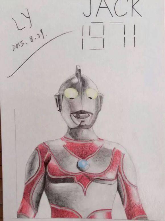 奥特曼素描画，欧布奥特曼怎么画素描（艾斯奥特曼和赛文奥特曼谁更厉害一些）