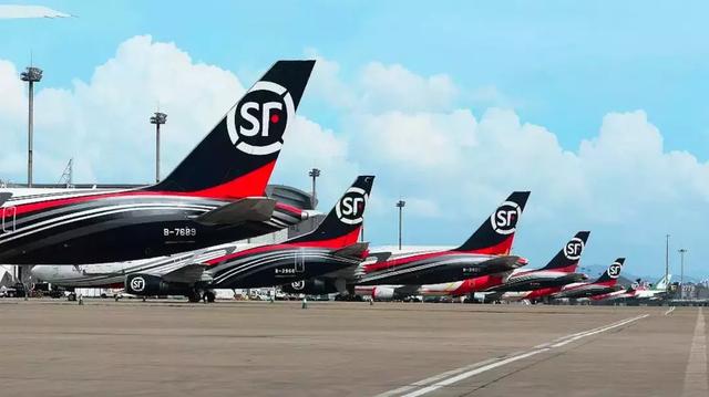 顺丰到付和现付价格一样吗，顺丰快递是不是到付（顺丰每月多花2000多万为快递小哥增收）