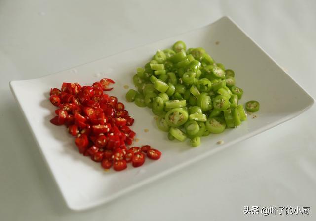 魔芋豆腐能凉拌吗，魔芋豆腐怎样凉拌好吃（几乎“0卡”的食材）