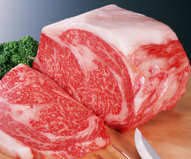 牛里脊是哪个部位，牛肉分割图及各部位名称（老板一看你就是行家）