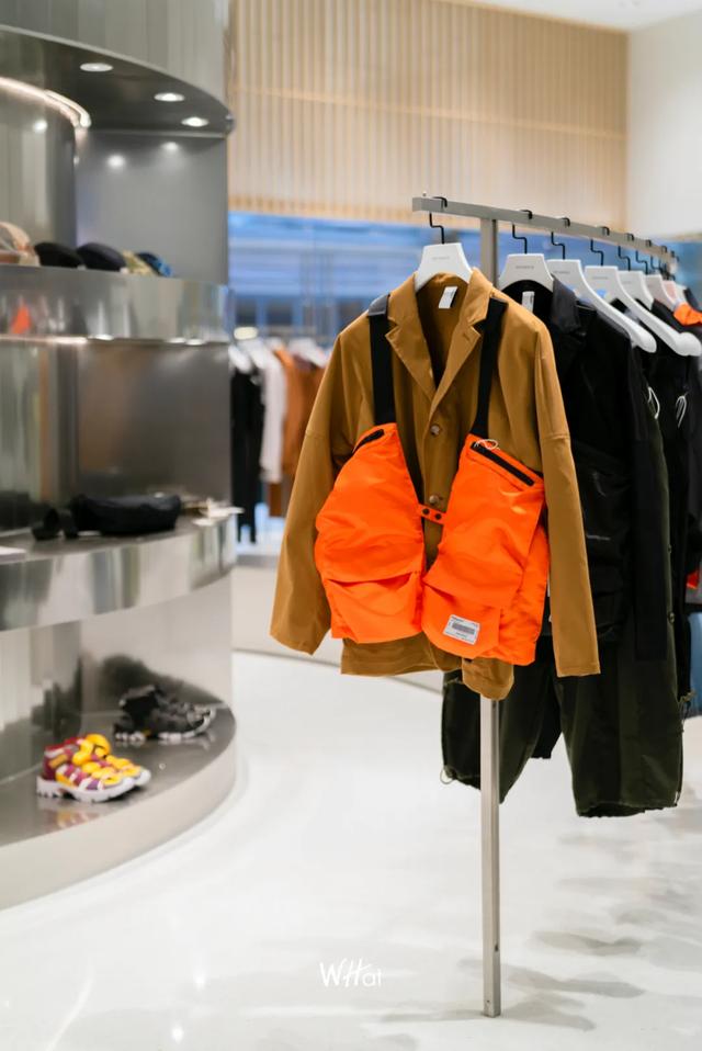 潮流店铺，武汉最新平价潮牌店大搜罗（潮店）