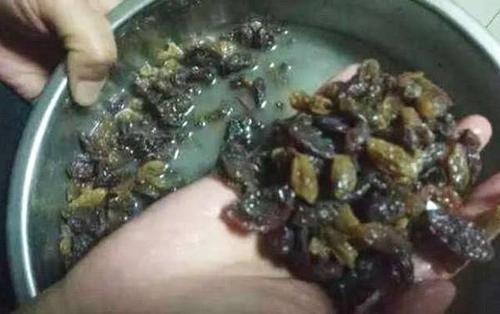 葡萄干有多脏，应该怎么洗（葡萄干里面有很多“脏东西”）