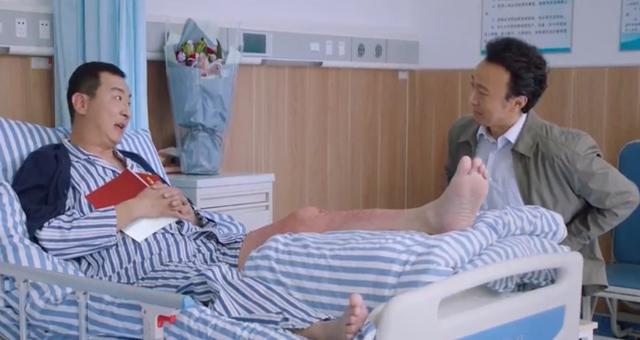 突围里的朱昌平是什么人物，《突围》从“道奇车”入手可以理清人物关系