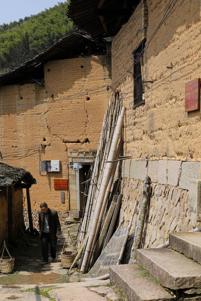 坟茔读音，坟茔读音怎么读（追寻1343座无名红军墓背后的故事）