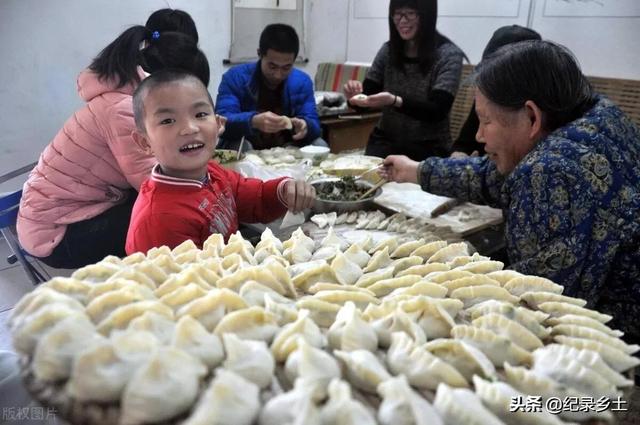 中旬是什么意思，这个月中旬是什么意思（为什么老话说：冬至在腰）