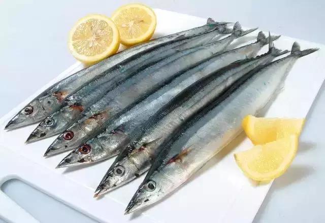 请问清炸小扒皮鱼的做法，炸小剥皮鱼的做法大全（今后再也不怕不认识海鲜了）