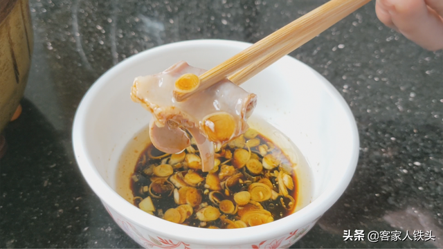 客家八刀汤料秘方，八刀汤做法跟配料（试试客家一锅有名的八刀汤）