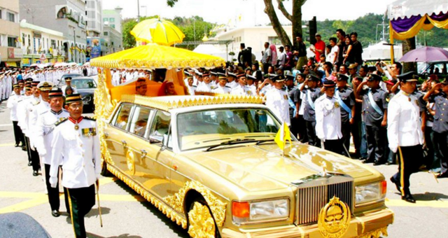 个人养一国人，壕无人性的文莱国王，文莱国王为什么那么有钱（疯狂敛财2560亿买7000辆豪车）