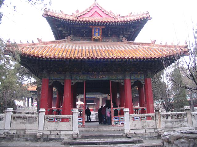 孔府的介绍，孔府的介绍作文（探访曲阜孔庙、孔府和孔林）