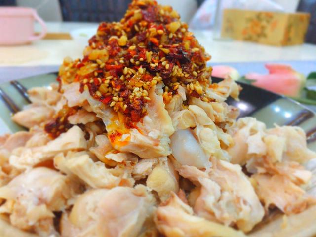 麻辣鸡腿的做法，麻辣鸡爪的制作方法和配料（鸡腿做成“麻辣鸡丝”）