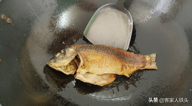 羊肉汤的做法大全，想要好喝别乱加料（羊肉汤的家常做法视频）