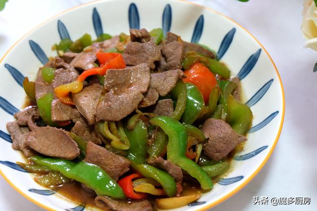 猪肝怎么炒好吃，猪肝怎么炒好吃做好吃（晚上炒了一盘猪肝）