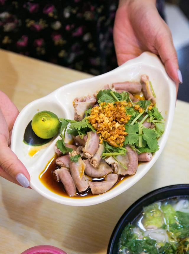 三亚小吃一条街在哪,三亚市区步行街小吃一条街(一条通往海边的美食老街) 三亚小吃一条街在哪,三亚市区步行街小吃一条街(一条通往海边的美食老街)