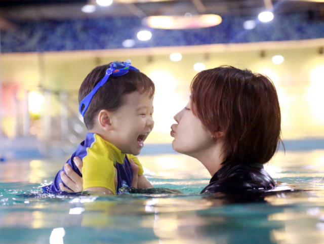 李梓萌现任老公简历，李梓萌老公照片（陆川二婚娶了小12岁“央视范冰冰”）