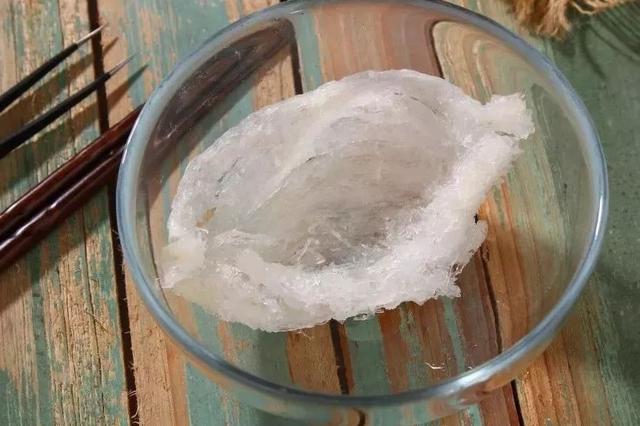 炖煮燕窝方法，炖煮燕窝的方法（从泡发到炖煮）