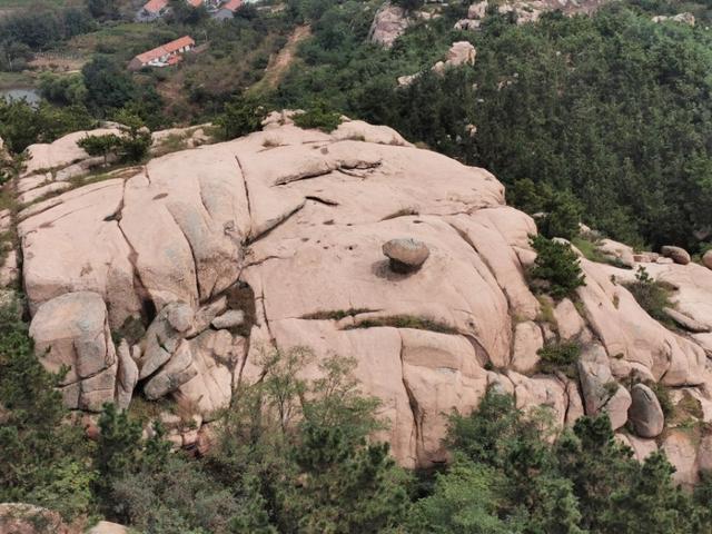 鹤山市属于哪个省哪个地区，鹤山哪里的（北有山东青岛以“石奇”而闻名的鹤山风景区）