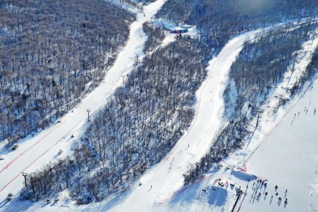 吉林市十大滑雪场，江南美女打卡吉林四大滑雪场
