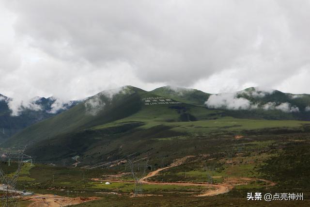 折多山海拔高度是多少米，康定机场海拔多少米（你将翻越的318第一关——折多山是什么样子）