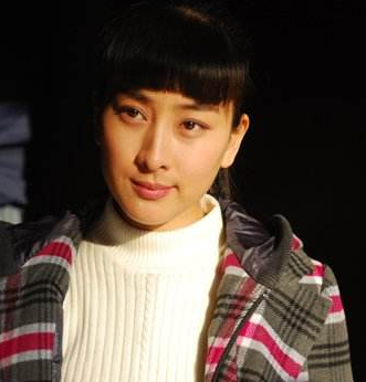 21岁出道曾2夺视后，因神助攻李小璐，39岁马苏成圈中“绝缘体”
