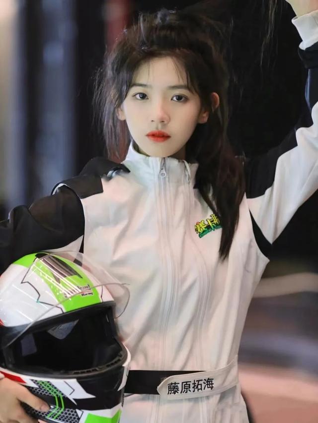 什么发型显脸小显年轻，适合瘦脸的发型（简单易打理的4款发型）