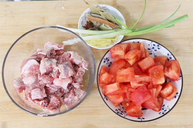 韭菜不适宜什么人群吃，吃韭菜的禁忌人群（中老年人要忌嘴：少吃萝卜韭菜）