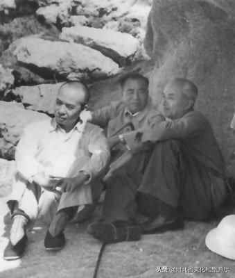 北戴河在哪里，北戴河在哪里赶海（毛泽东最爱和年轻人游泳）