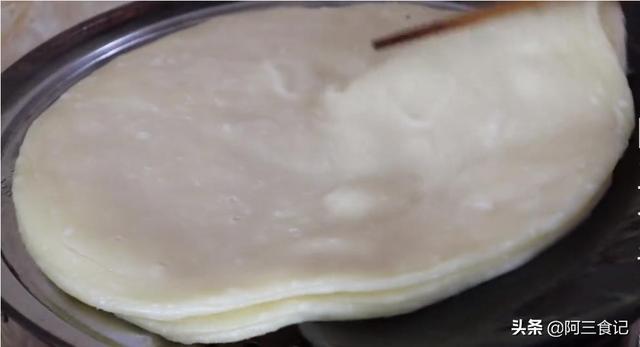 怎样烙春饼才既软又好吃，这两步万万不能省
