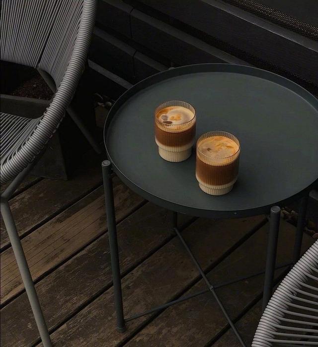 熬夜睡不着文案，失眠睡不着发的朋友圈文案