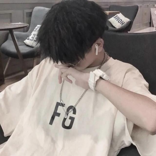 感觉到好炽热，刚好是你经过，微信头像，感觉到好炽热，刚好是你经过（头像丨黄昏中总有那么几个时刻炙热而又深情）