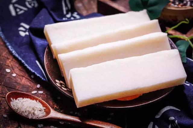 新鲜槟榔怎么吃，新鲜槟榔怎么吃好吃（jio颗槟榔直个飘”阿华大虾来收味）