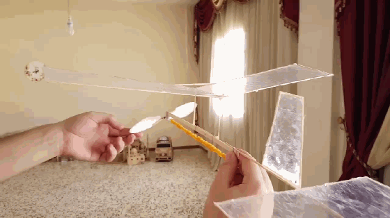 简易飞机模型制作，100个简单的科技小制作_100个简单的科技小制作视频_100个简单的科技小制作不倒翁（用竹蜻蜓原理做一个简易飞机）