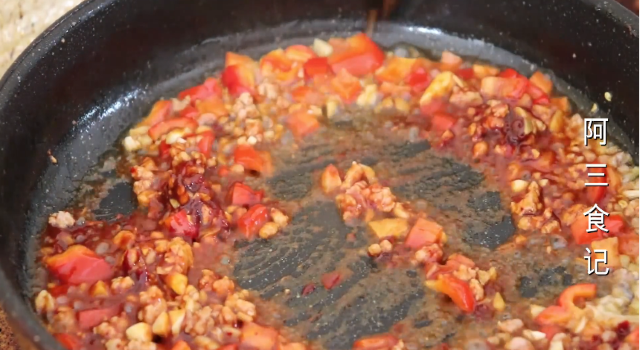 茄子炖豆腐的做法，茄子炖豆腐的做法大全（教你最下饭的做法）